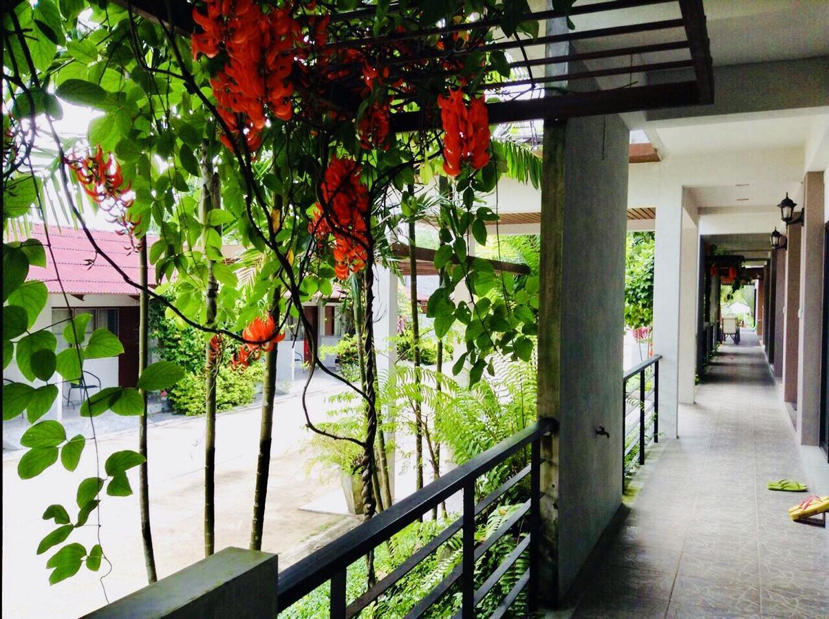 Wassana Sitdharma Guesthouse Trang Exterior foto